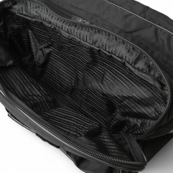 PRADA Black Shoulder Bag - Picture 11 of 16